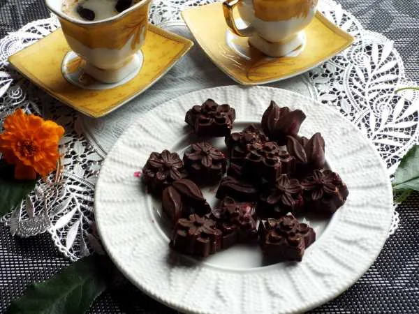 Фото готового блюда: Конфеты «Вишня в шоколаде»