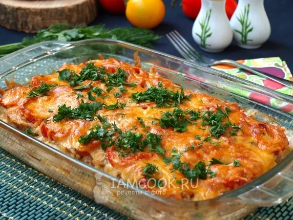 Фото готового блюда: Картошка с фаршем и помидорами в духовке