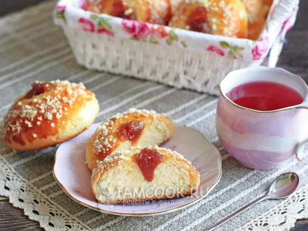 Фото блюда: Булочки с яблочным джемом и штрейзелем