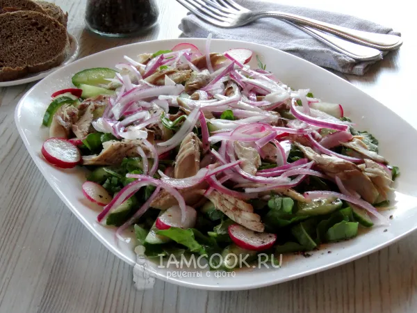 Фото блюда: Салат из запеченной скумбрии