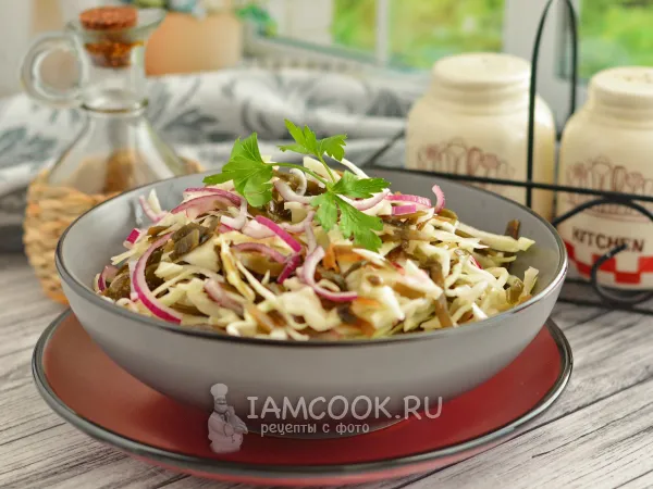 Фото готового блюда: Салат из белокочанной и морской капусты