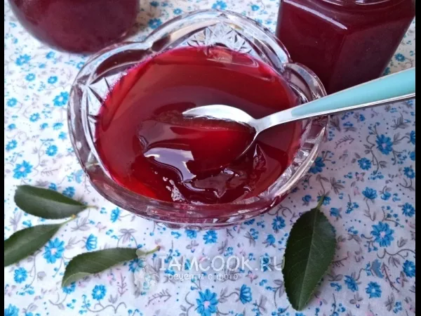 Фото готового блюда: Желе из вишни на зиму
