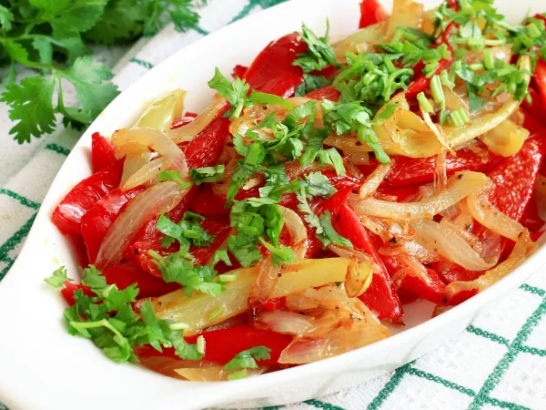 Фото блюда: Жареный болгарский перец с луком