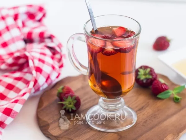 Фото блюда: Чай с клубникой и мятой