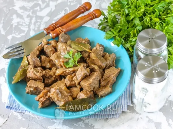 Фото готового блюда: Тушеная говядина в казане