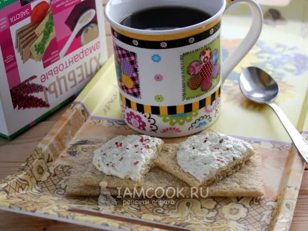 Фото готового блюда: Закуска из брынзы с оливками