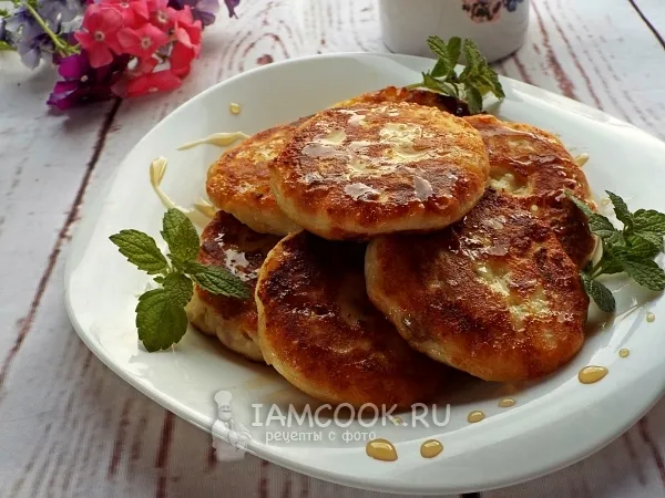 Фото блюда: Сырники с бананом и медом