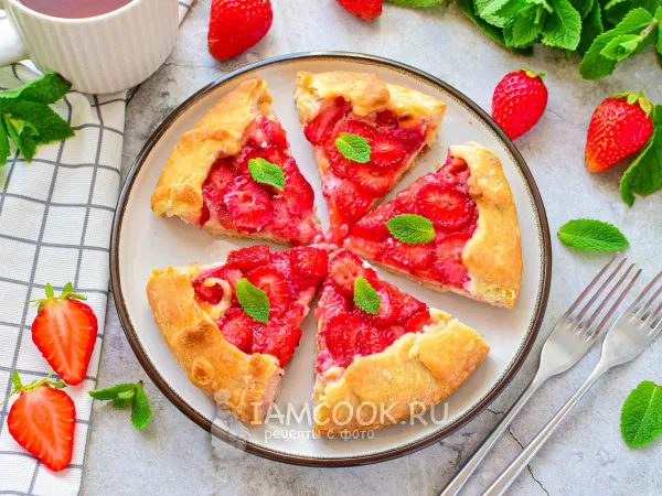 Фото блюда: Галета с клубникой и рикоттой