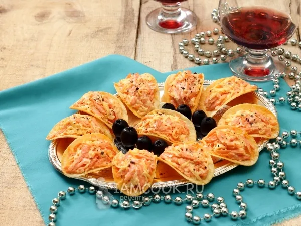 Фото блюда: Закуска на чипсах «Гости на пороге»