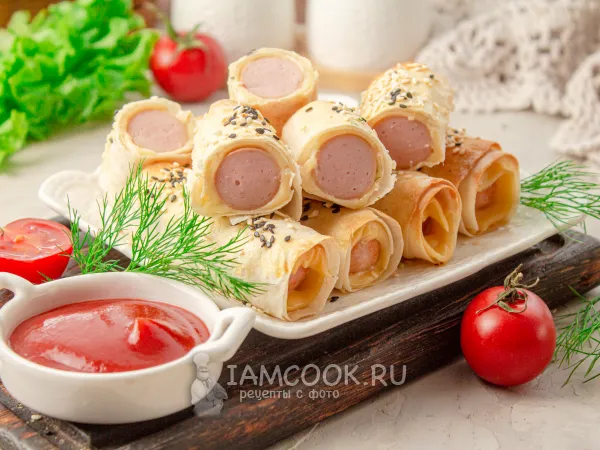 Фото блюда: Сосиски с сыром в лаваше в духовке