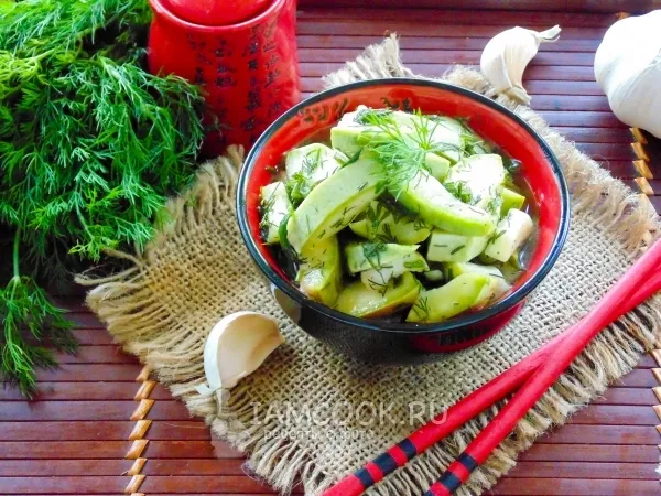 Фото готового блюда: Кабачки по-корейски с укропом