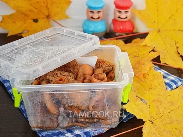 Фото блюда: Заморозка рыжиков на зиму