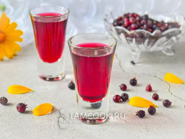 Фото блюда: Настойка из ирги в домашних условиях