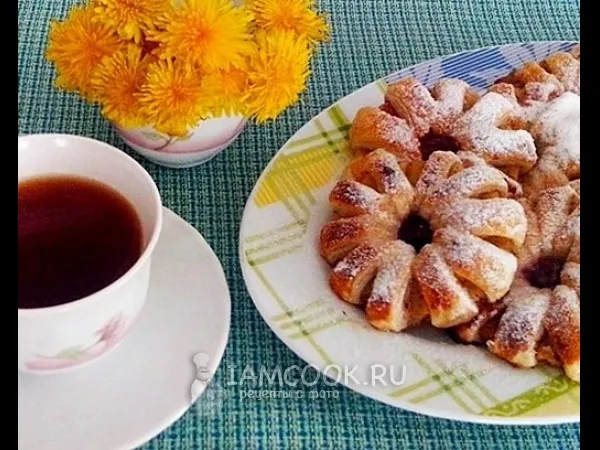 Фото готового блюда: Слойки с ананасами