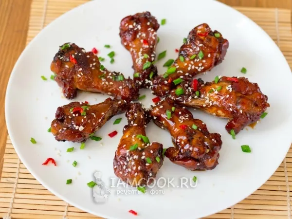Фото готового блюда: Кэлэ Цзи Чи (куриные крылышки в кока-коле)