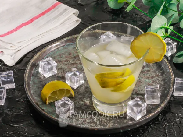 Фото блюда: Кайпироска (коктейль с водкой)