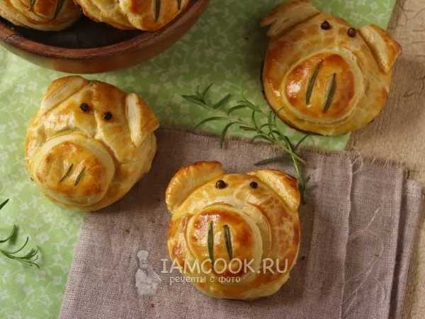 Фото готового блюда: Слойки с сыром из готового слоеного теста