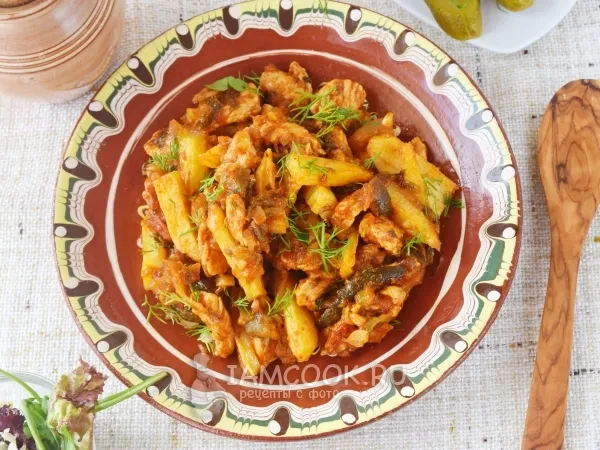 Фото готового блюда: Азу из индейки на сковороде