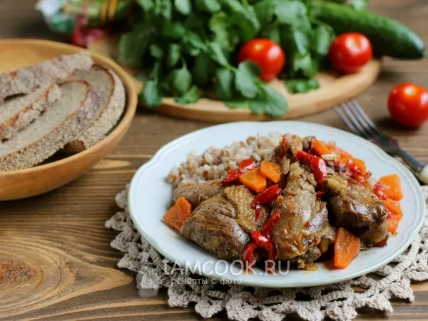 Фото блюда: Утка, тушенная с овощами в казане