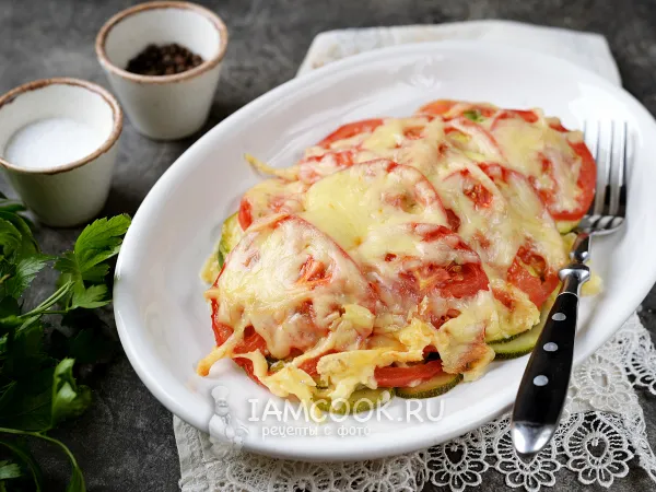 Фото блюда: Рыба с кабачками в духовке