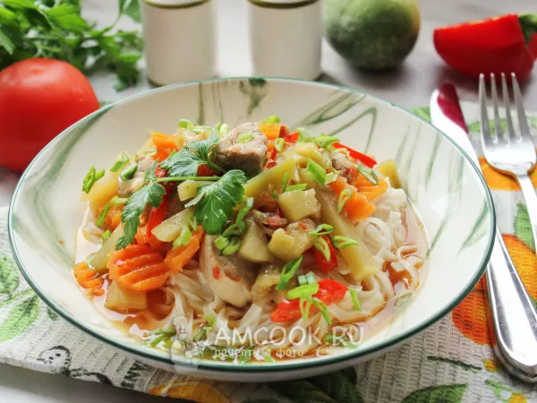 Фото блюда: Лагман с редькой и баклажанами