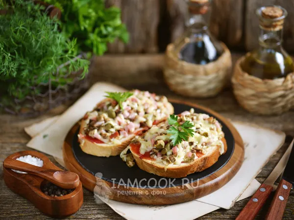 Фото готового блюда: Бутерброды-пиццы в духовке