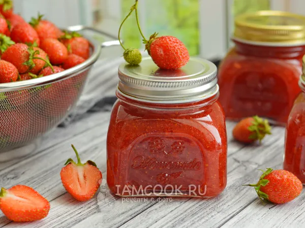Фото блюда: Варенье из клубники через мясорубку на зиму