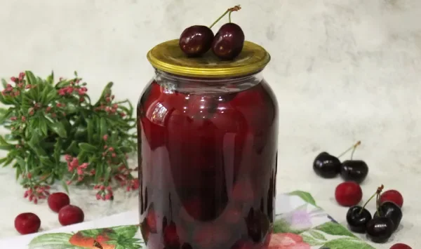 Фото блюда: Компот из вишни и черешни на зиму