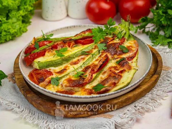 Фото блюда: Веер из кабачков с помидорами и сыром в духовке