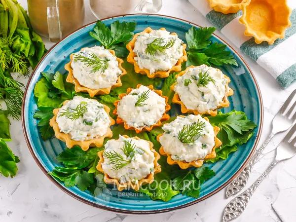 Фото готового блюда: Тарталетки с творожным сыром и зеленью
