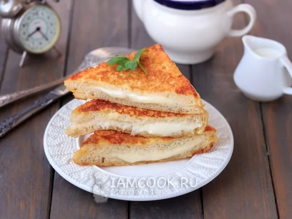 Фото блюда: Моцарелла в «карете» (Mozzarella in carrozza)