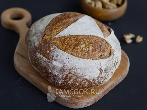 Фото готового блюда: Хлеб на закваске с орехами