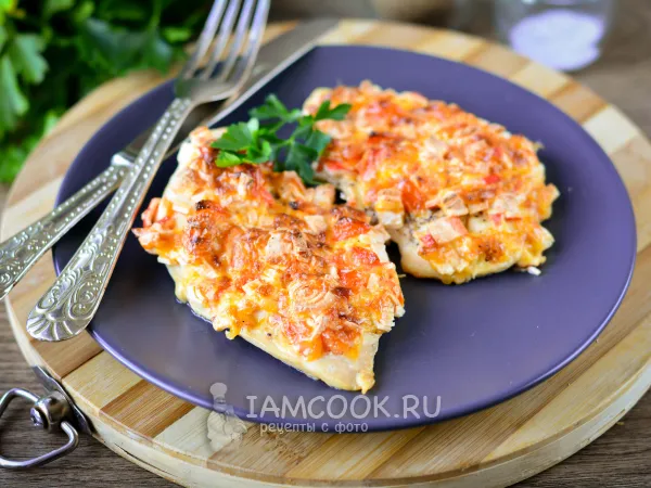 Фото готового блюда: Куриное филе с крабовыми палочками (в духовке)