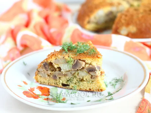 Фото готового блюда: Заливной пирог с картошкой и грибами