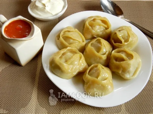 Фото готового блюда: Манты с мясом