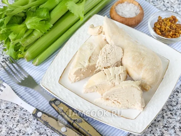 Фото блюда: Грудка куриная на пару в мультиварке