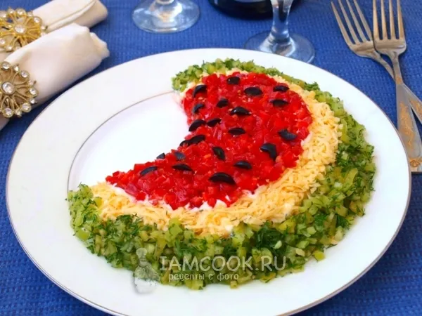 Фото готового блюда: Салат «Арбузная долька»