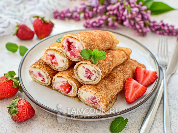 Фото блюда: Блины с маскарпоне и клубникой