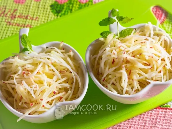 Фото блюда: Салат из кольраби с яблоком