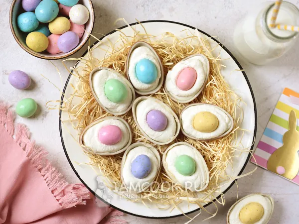 Фото готового блюда: Пасхальный десерт в шоколадных яйцах