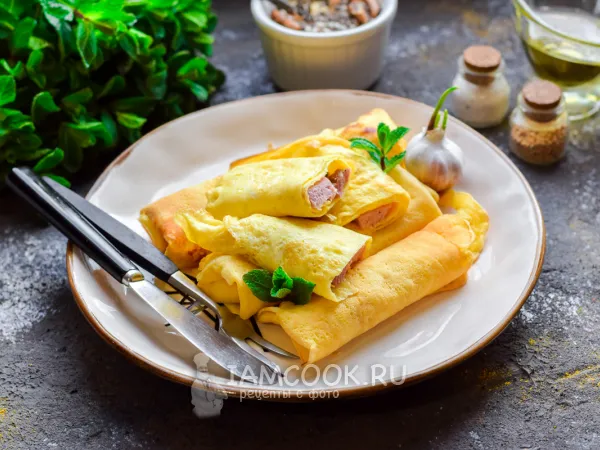 Фото готового блюда: Яичные блины с бужениной