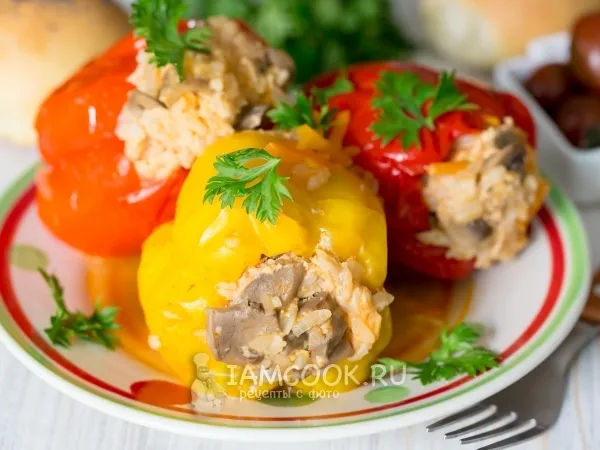 Фото блюда: Перец, фаршированный курицей и грибами
