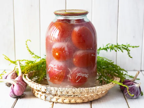 Фото блюда: Пикантные помидоры на зиму (с чесноком)