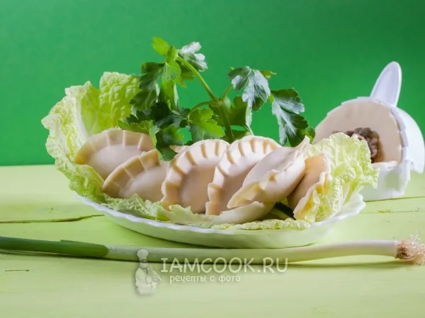 Фото готового блюда: Пельмени с бараниной