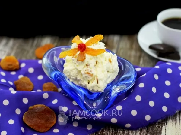 Фото готового блюда: Творожная масса с курагой