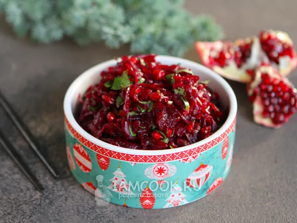 Фото блюда: Свекольный салат с гранатом