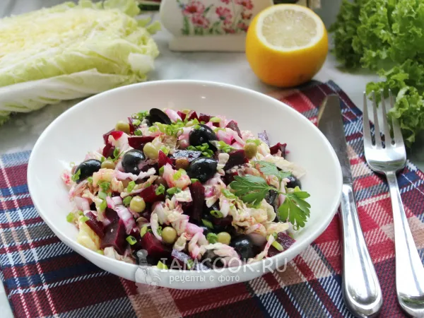 Фото блюда: Салат из свеклы с пекинской капустой