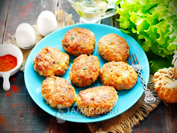 Фото готового блюда: Мясные котлеты с тыквой