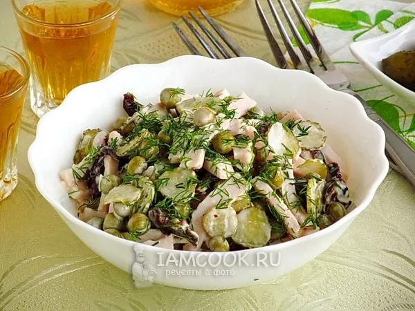 Фото готового блюда: Салат из ветчины с черносливом