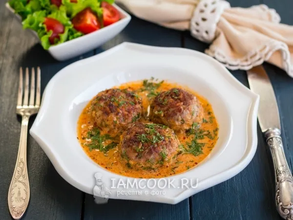 Фото блюда: Тефтели в сметанно-томатном соусе